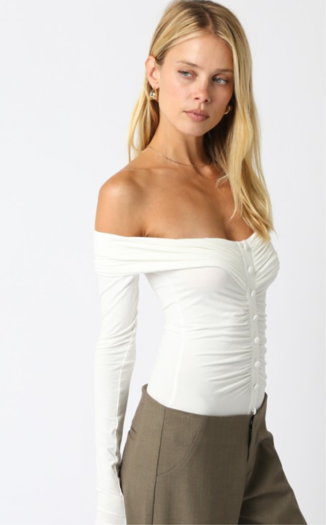 OFF THE SHOULDER TOP